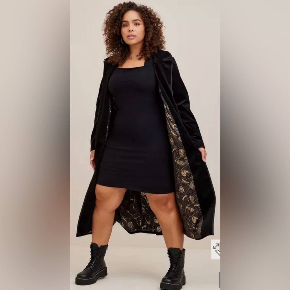 BNWT Torrid Harry Potter Celestial Velvet 2 Button Coat - Size 4